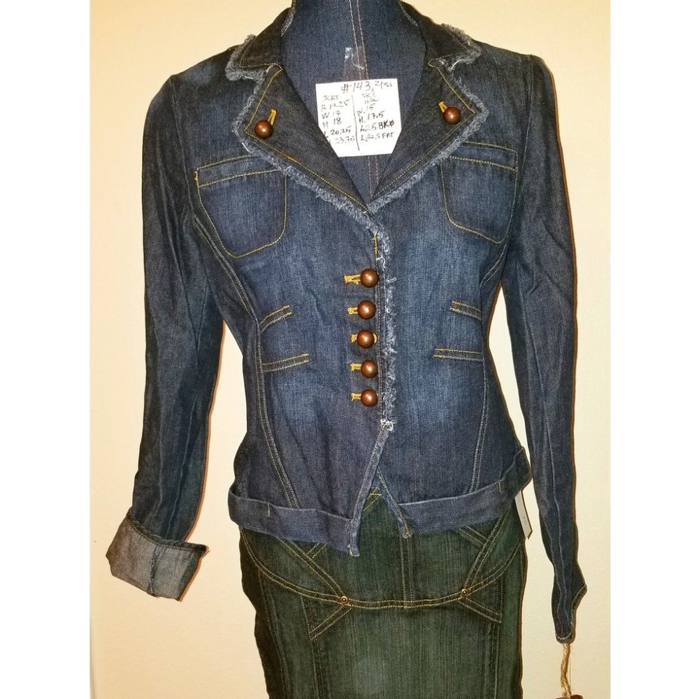 ✅143A NWT 4 Jones Wear Jeans denim fitted jacket